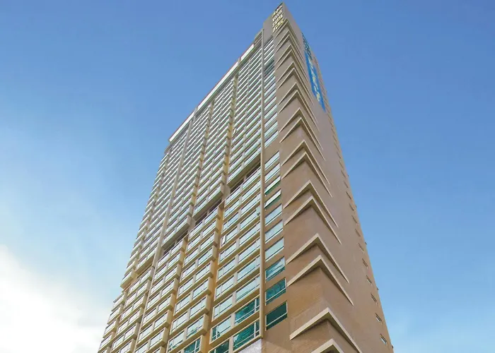 Ramada Hong Kong Harbour View Hotel